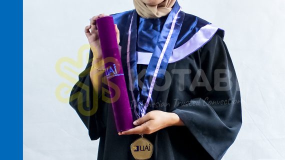 harga toga wisuda kuliah tangerang