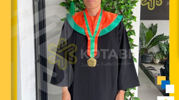 Konveksi Toga Wisuda Banjar
