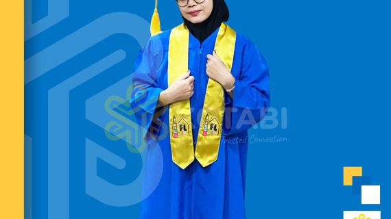Bikin Toga Wisuda Padangsidimpuan