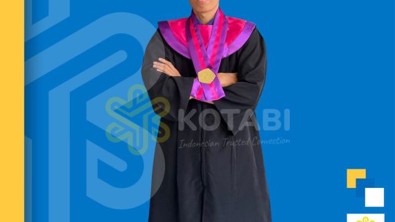 pabrik toga wisuda